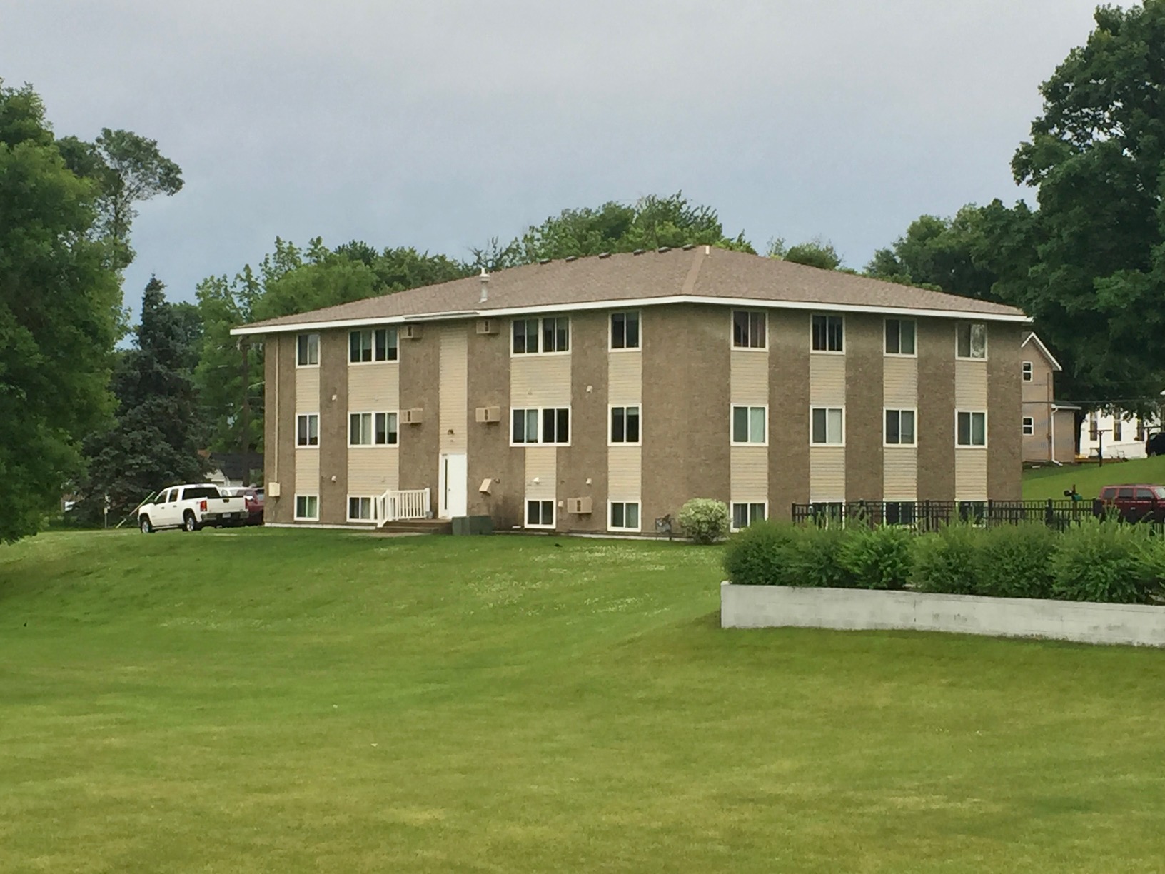Property main image